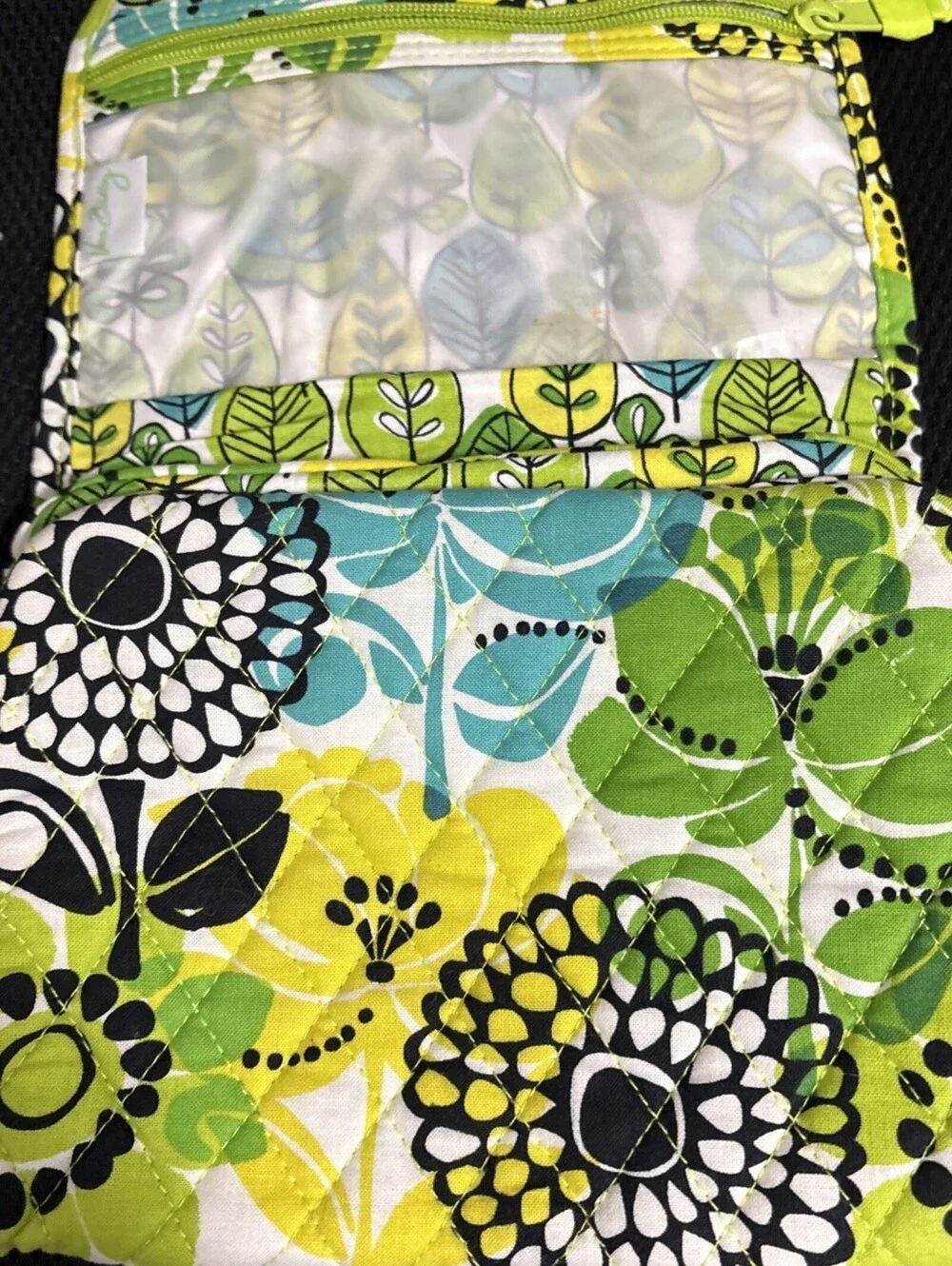 Vera Bradley Hanging Travel Organizer Lime’s Up Toiletry Bag & Makeup Case Flora